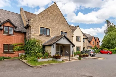 Longueville Court