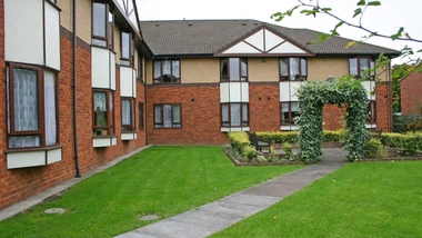 Warren Farm Lodge